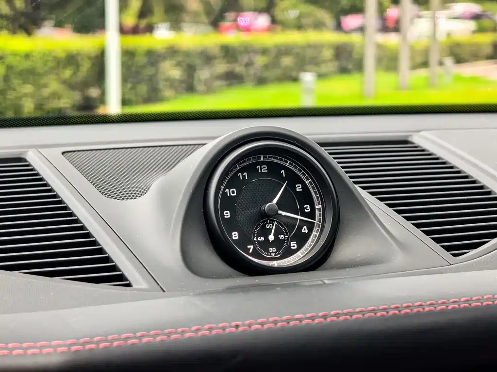 Porsche Macan — фото 21