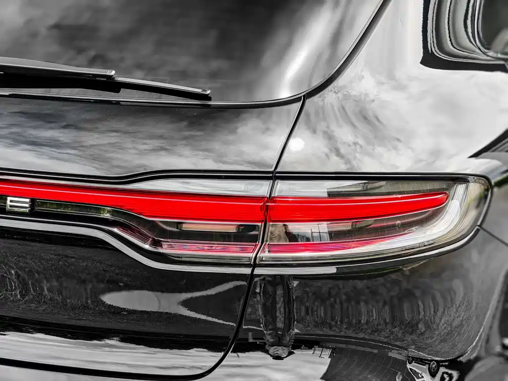 Porsche Macan — фото 25