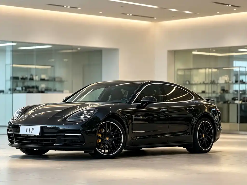 Porsche Panamera — фото 1
