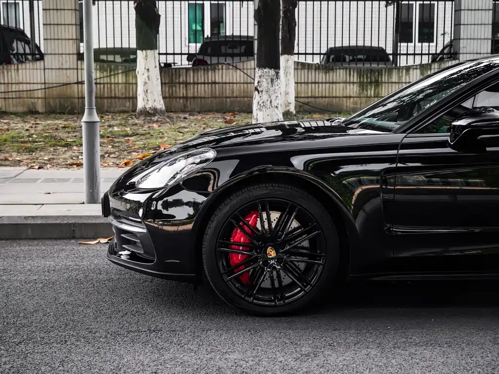 Porsche Panamera — фото 18