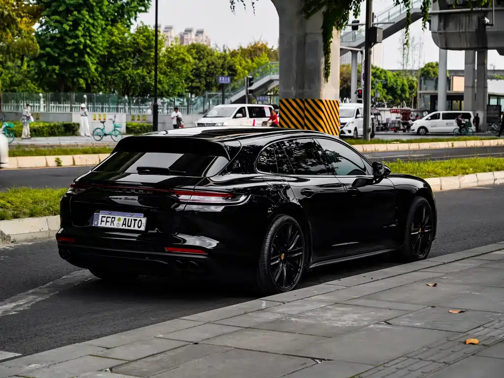 Porsche Panamera — фото 20