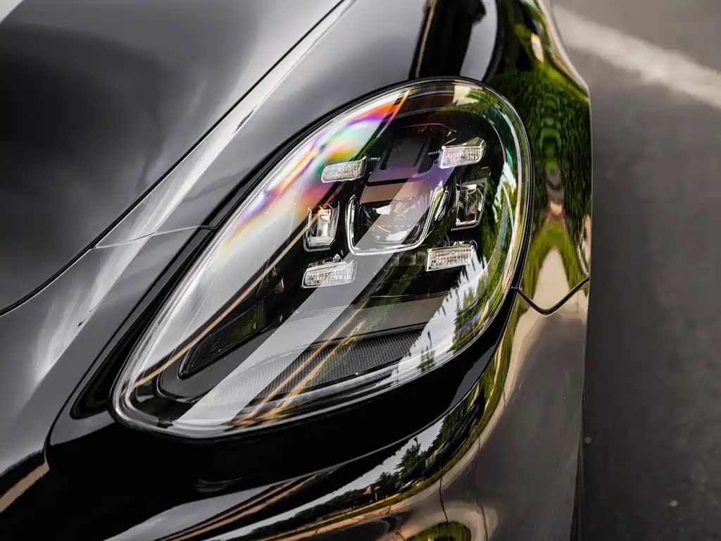 Porsche Panamera — фото 21