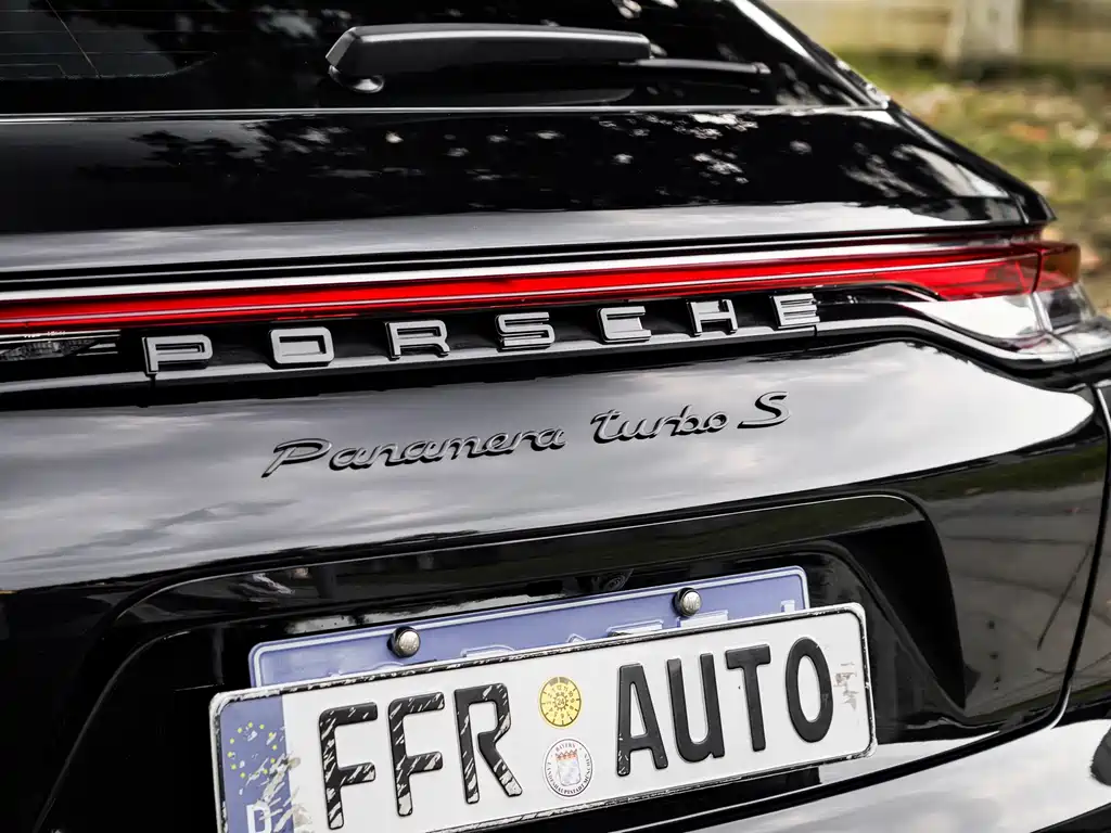 Porsche Panamera — фото 22