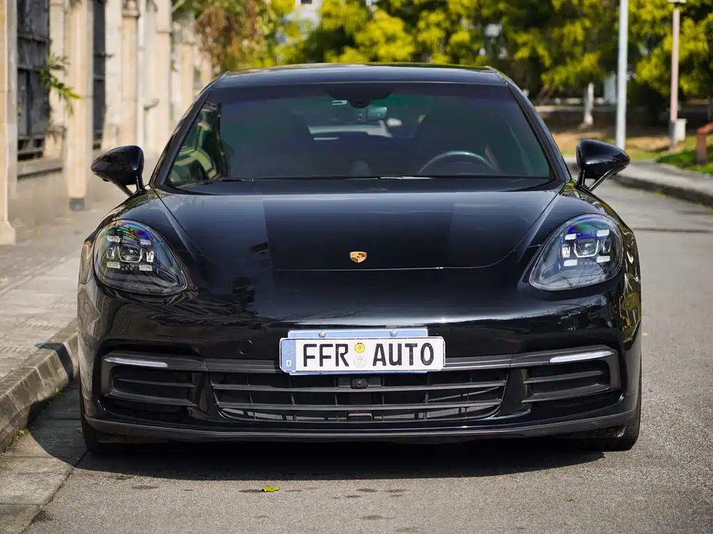 Porsche Panamera — фото 51