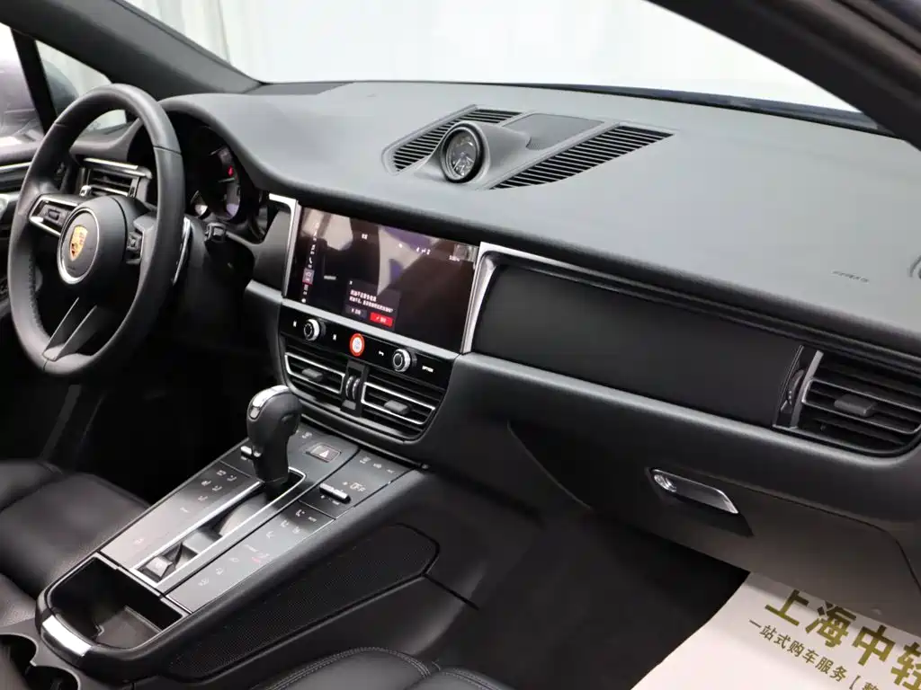 Porsche Macan — фото 23