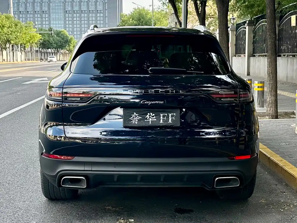 Porsche Cayenne — фото 4
