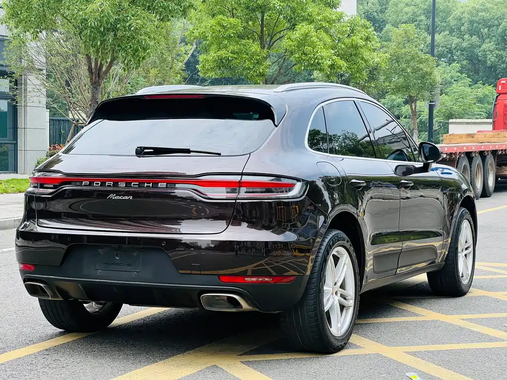 Porsche Macan — фото 9
