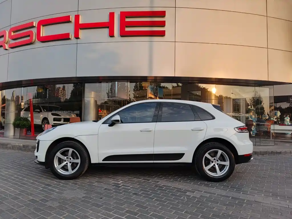 Porsche Macan — фото 3