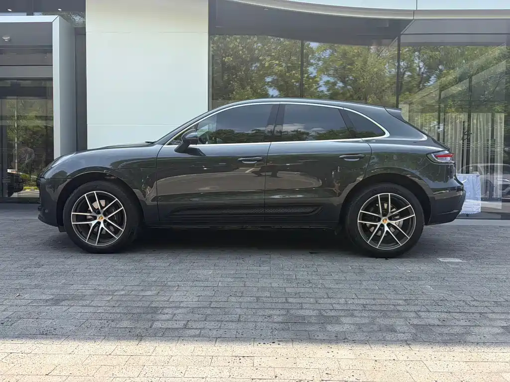 Porsche Macan — фото 6