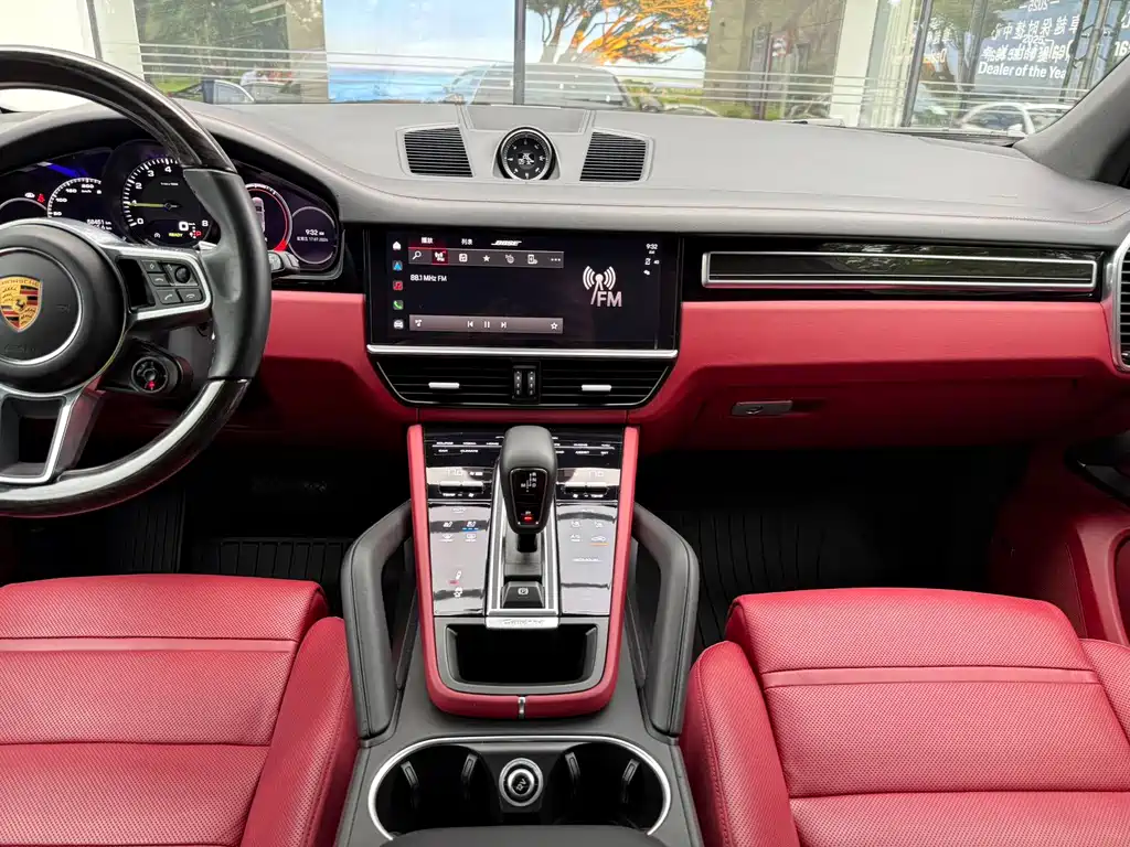 Porsche Cayenne Hybrid — фото 13