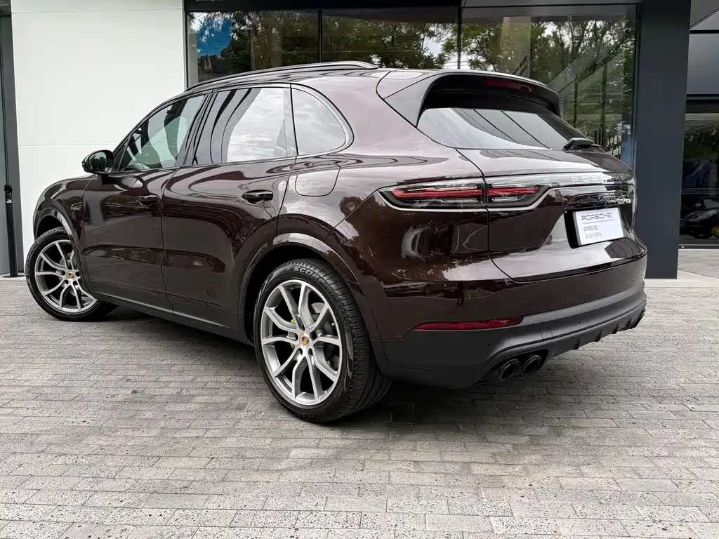 Porsche Cayenne Hybrid — фото 5