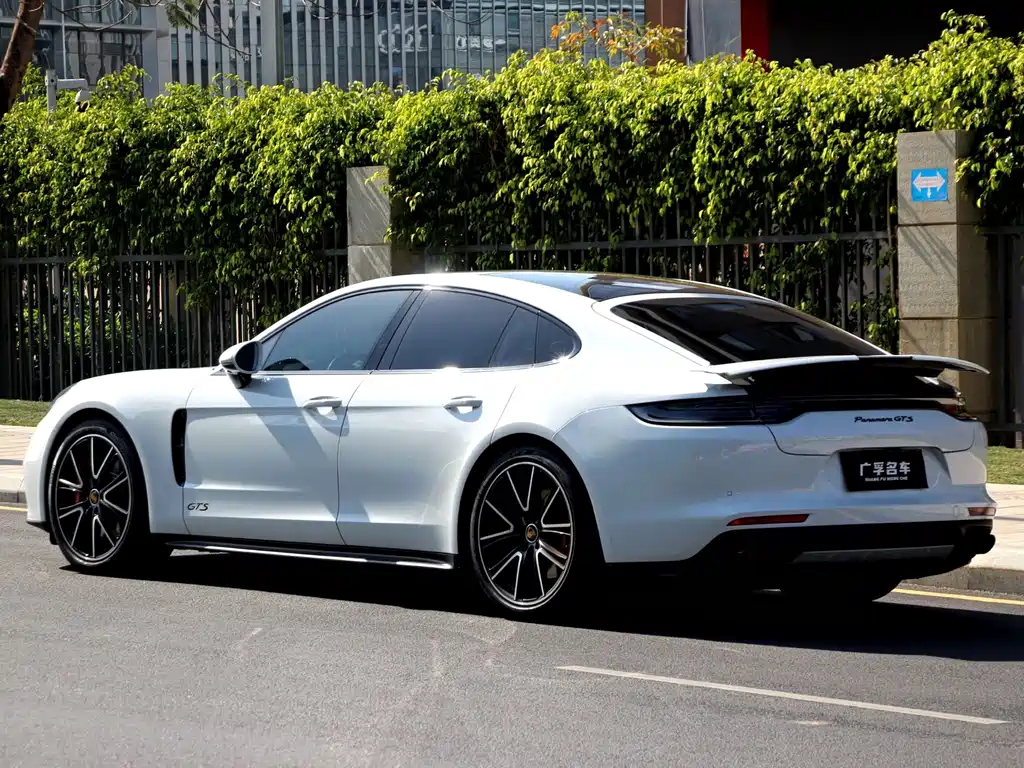 Porsche Panamera — фото 4