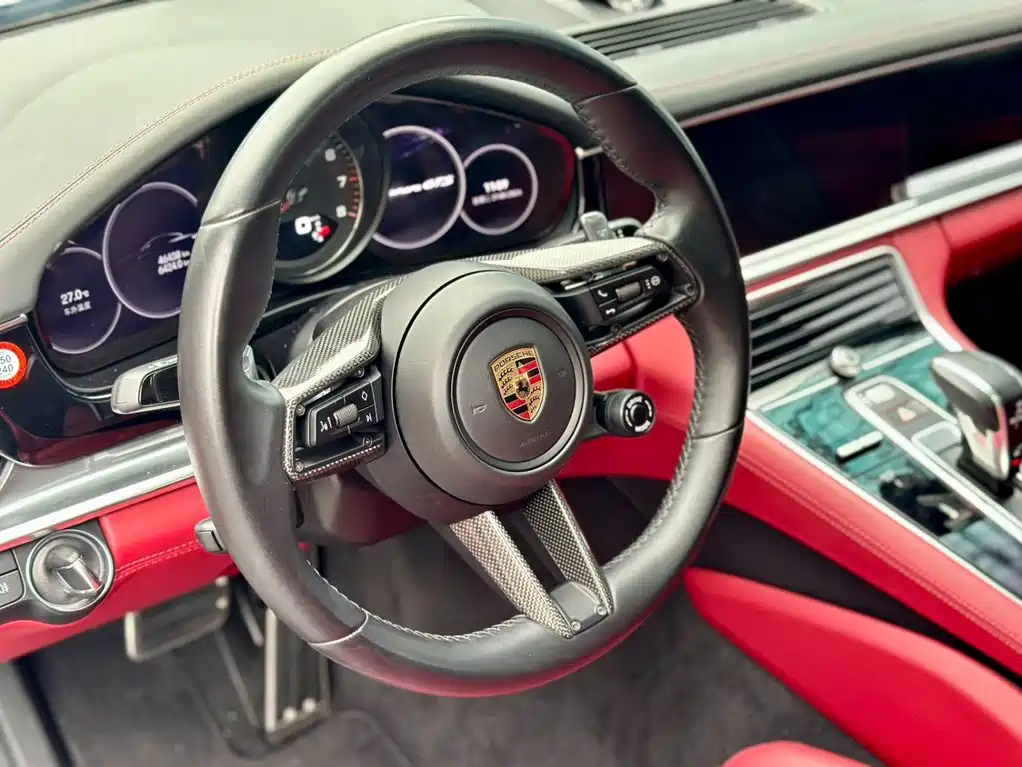 Porsche Panamera — фото 19