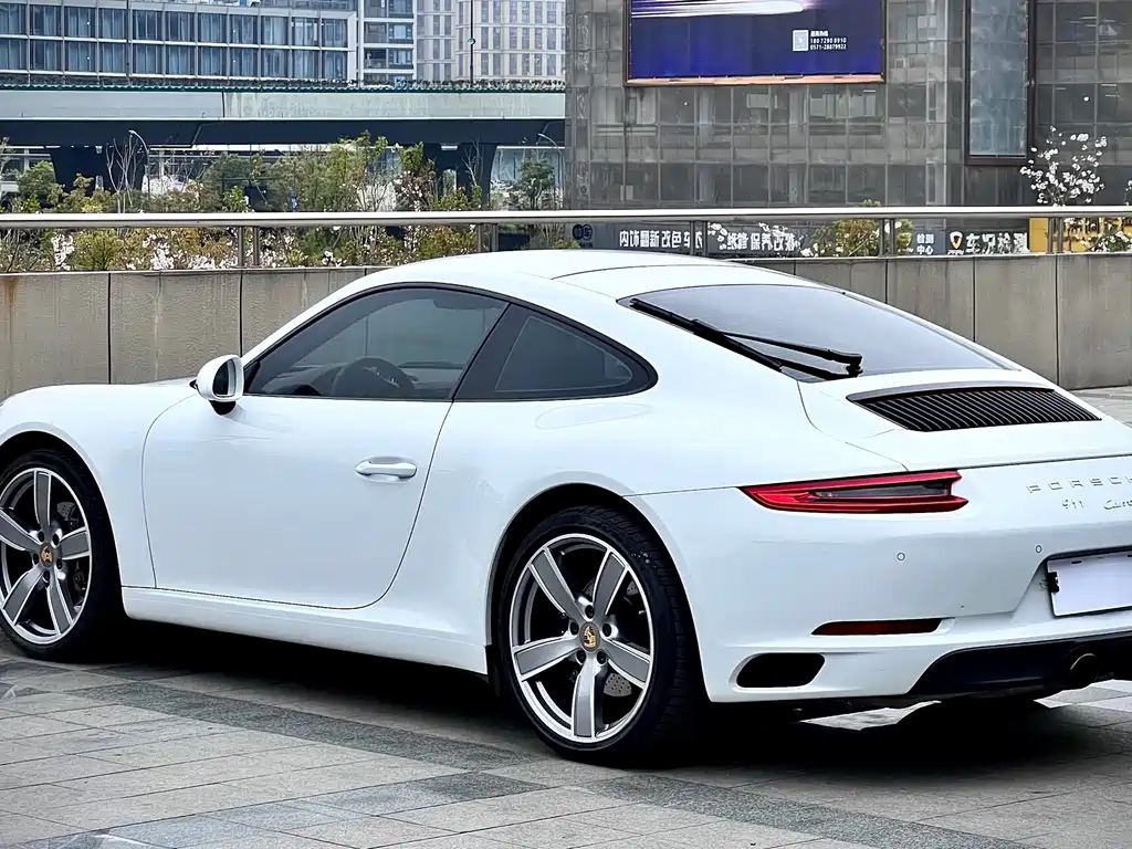 Porsche 911 — фото 7