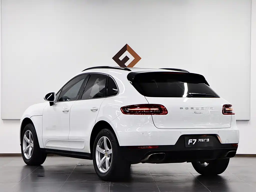 Porsche Macan — фото 3