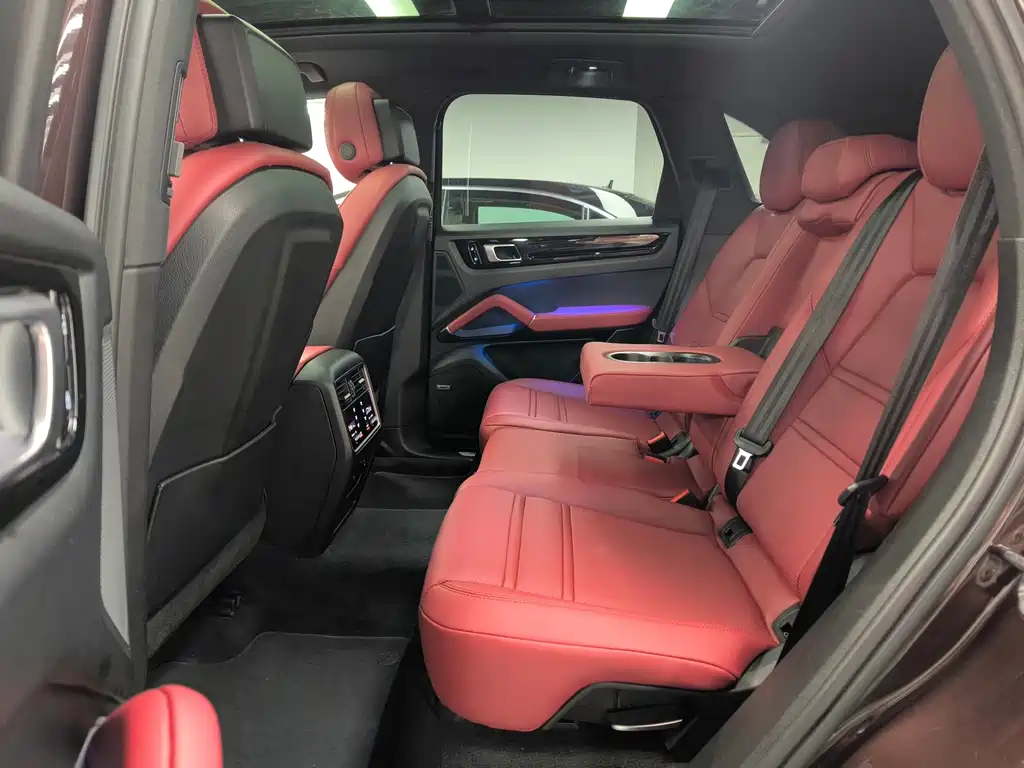 Porsche Cayenne Hybrid — фото 17