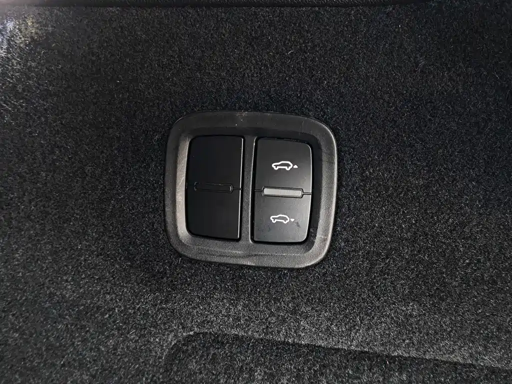 Porsche Cayenne Hybrid — фото 33