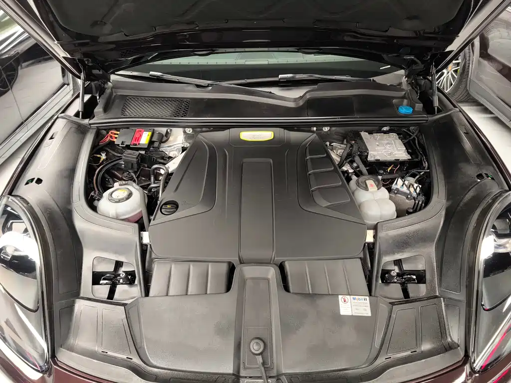 Porsche Cayenne Hybrid — фото 38
