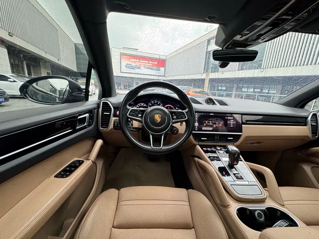 Porsche Cayenne Hybrid — фото 15