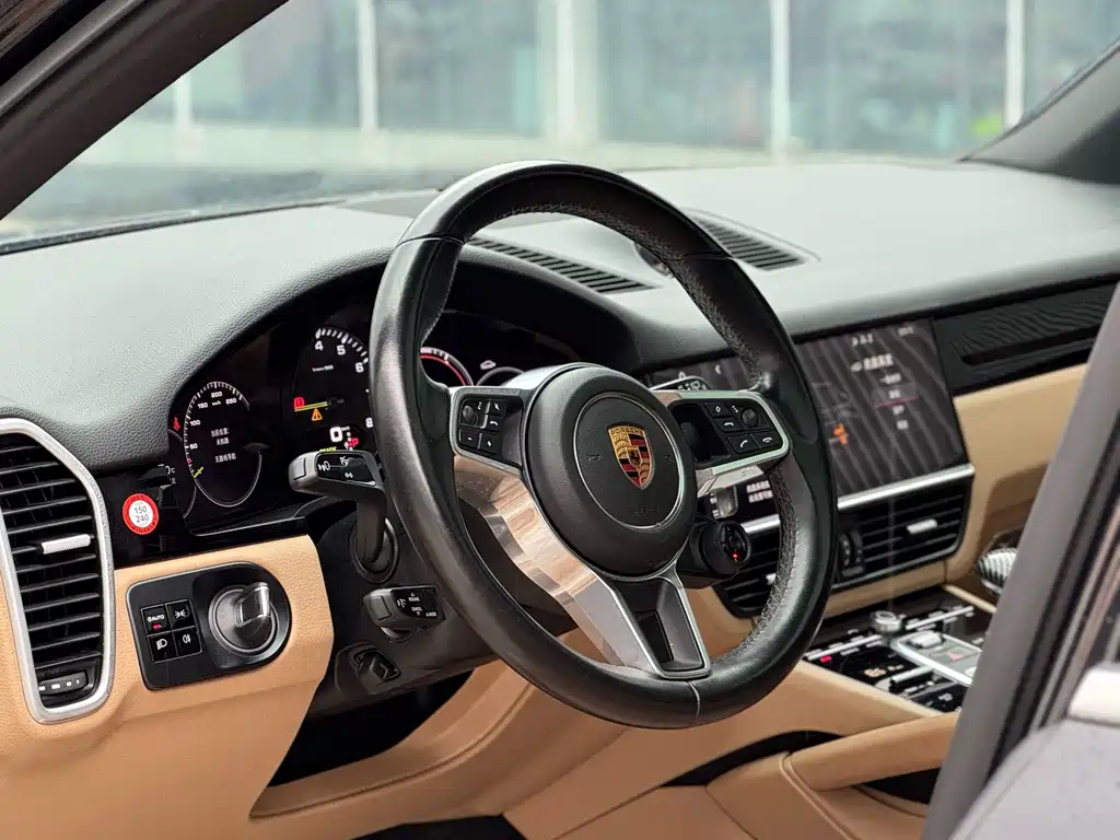 Porsche Cayenne Hybrid — фото 8