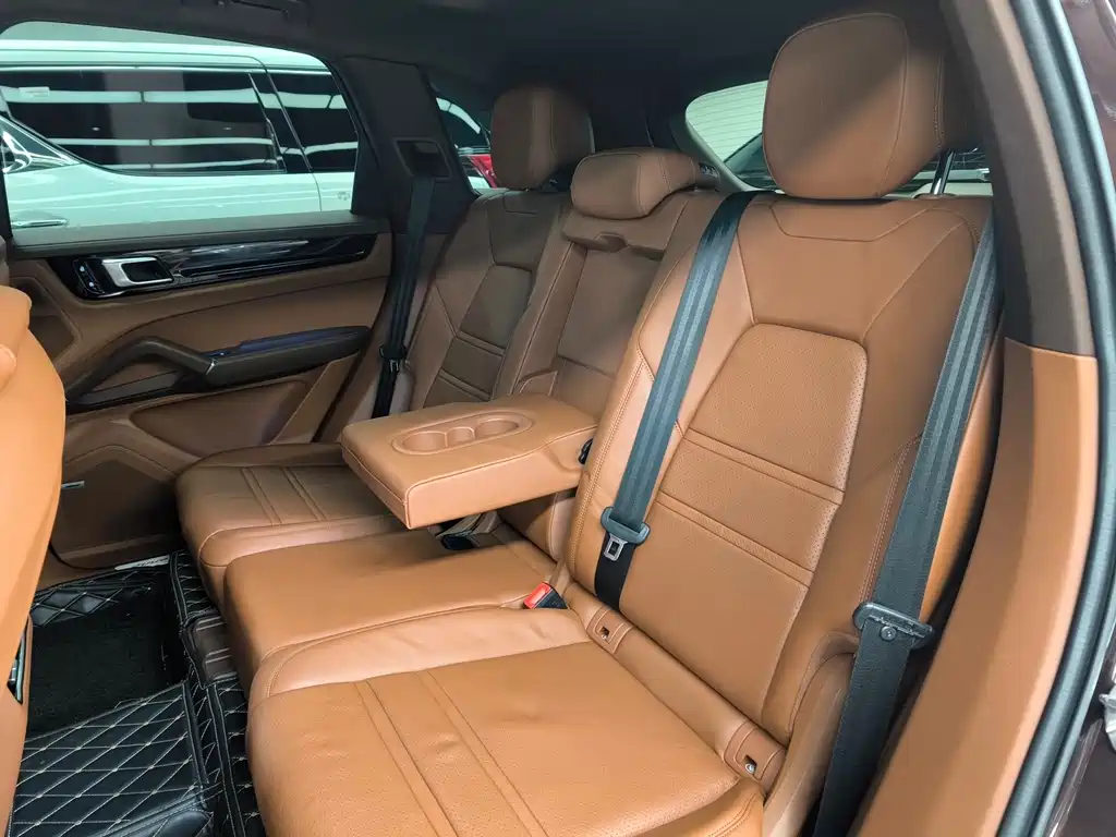 Porsche Cayenne Hybrid — фото 18