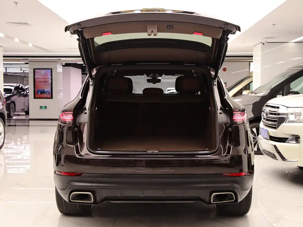 Porsche Cayenne Hybrid — фото 28