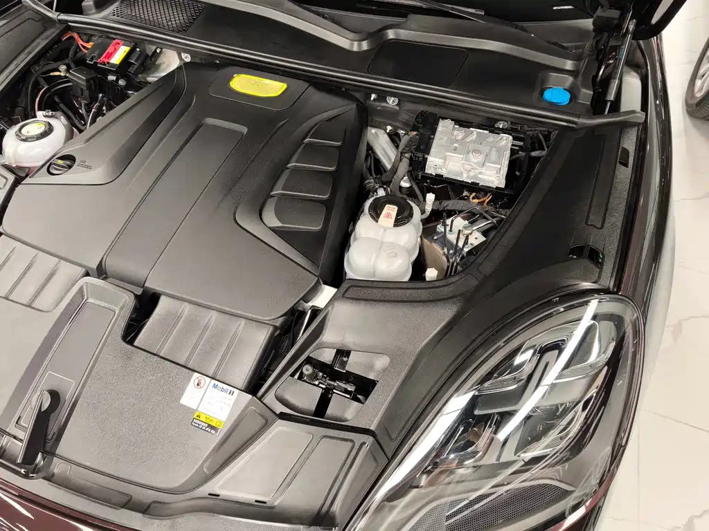 Porsche Cayenne Hybrid — фото 33