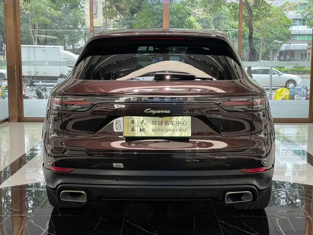 Porsche Cayenne Hybrid — фото 7