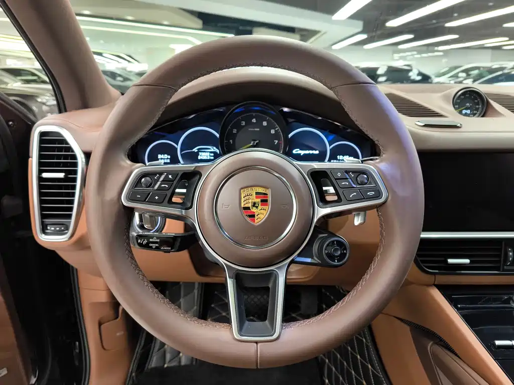 Porsche Cayenne Hybrid — фото 9