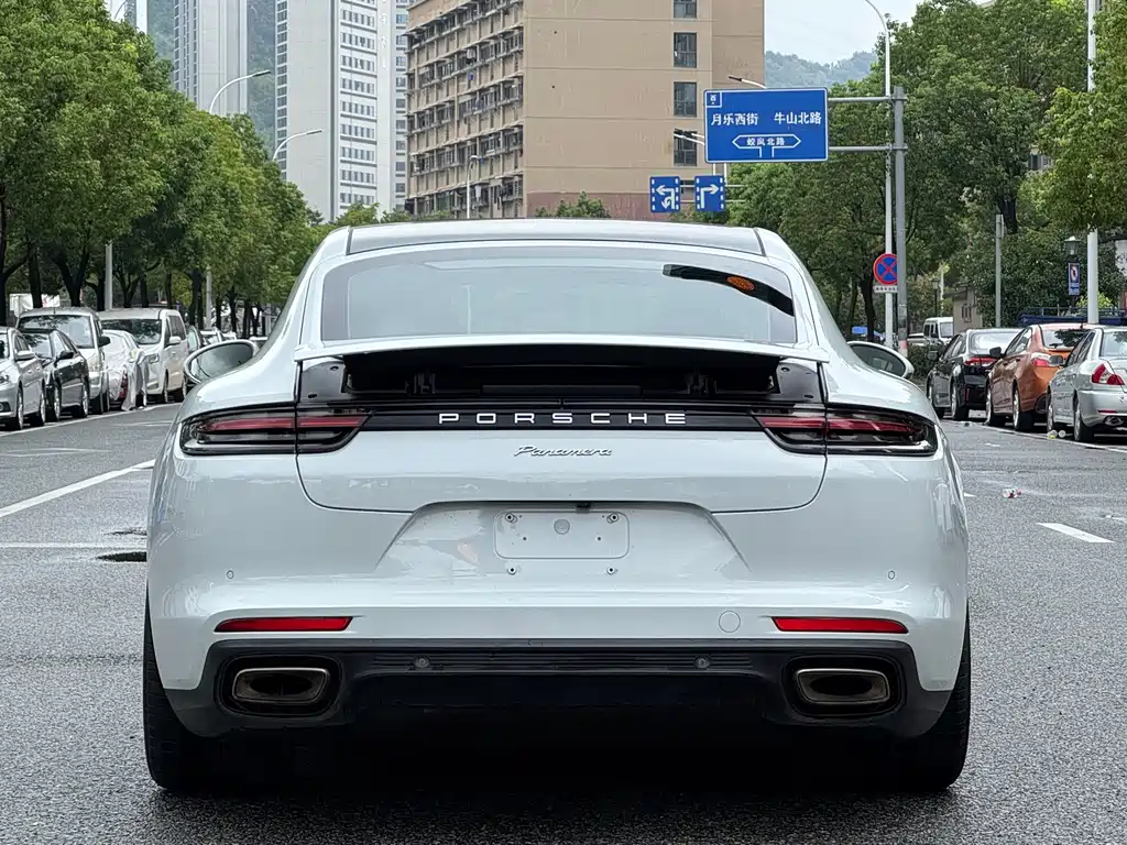 Porsche Panamera — фото 5