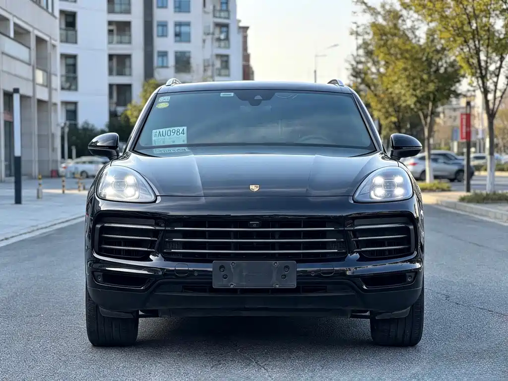 Porsche Cayenne — фото 2