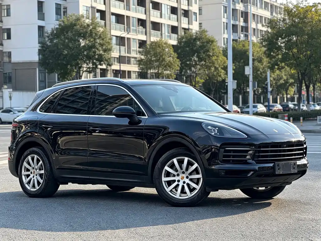 Porsche Cayenne — фото 3