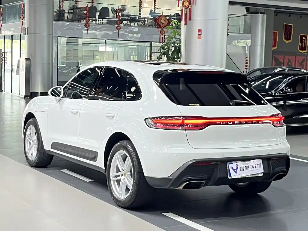 Porsche Macan — фото 9