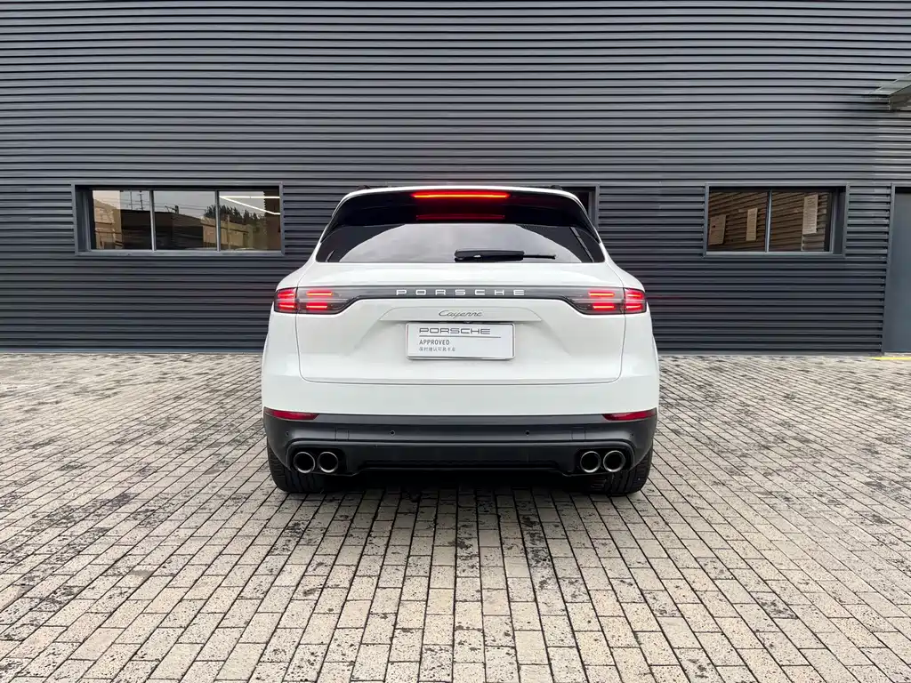Porsche Cayenne — фото 5