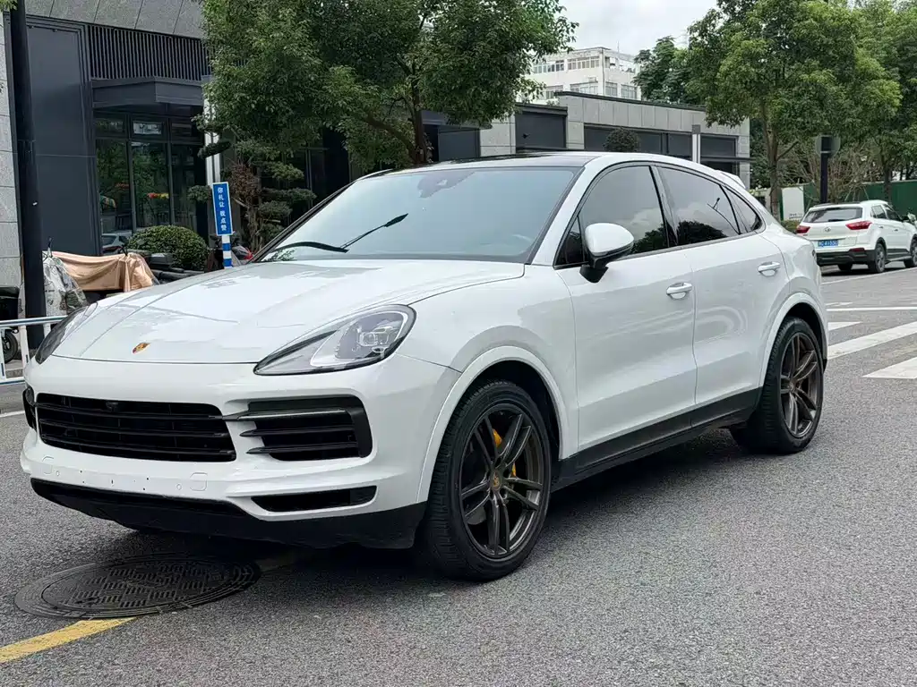 Porsche Cayenne — фото 6