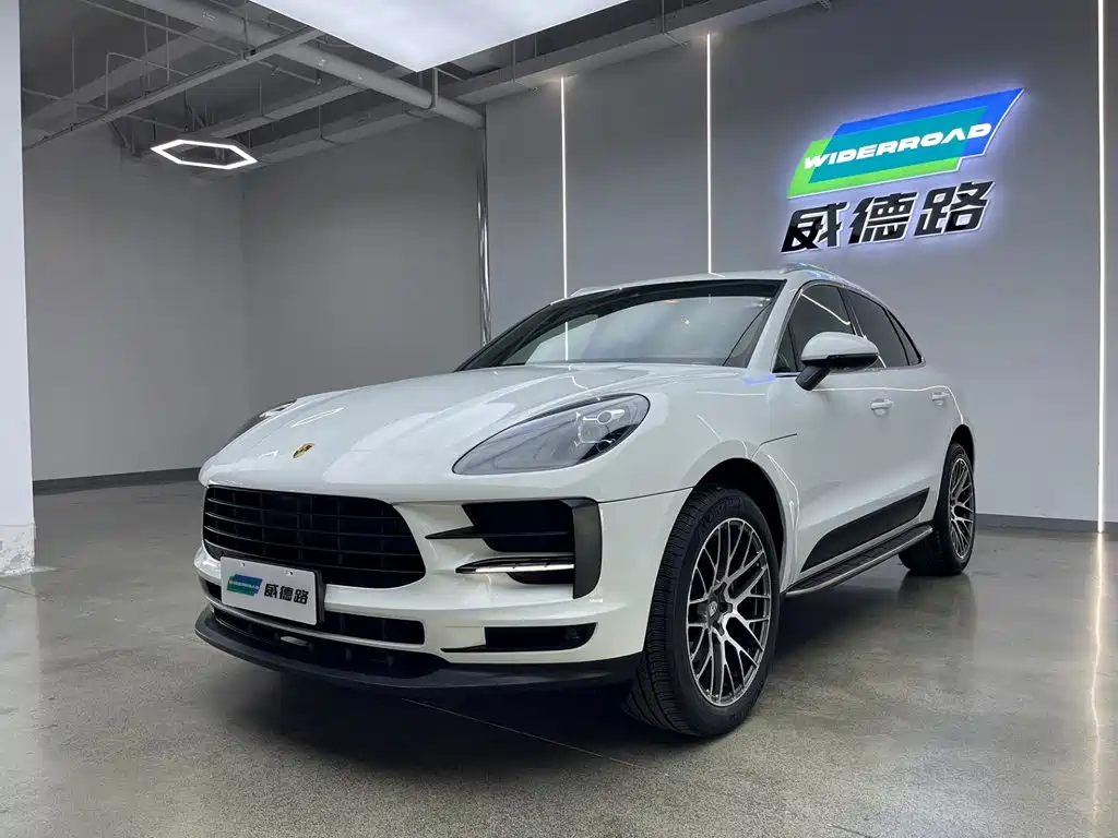 Porsche Macan — фото 1