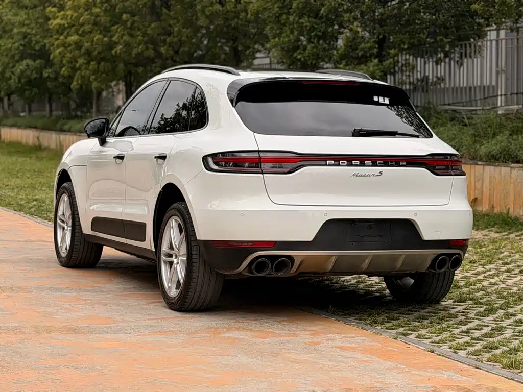 Porsche Macan — фото 28