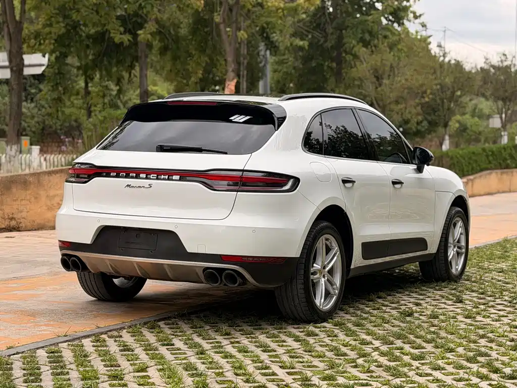 Porsche Macan — фото 6