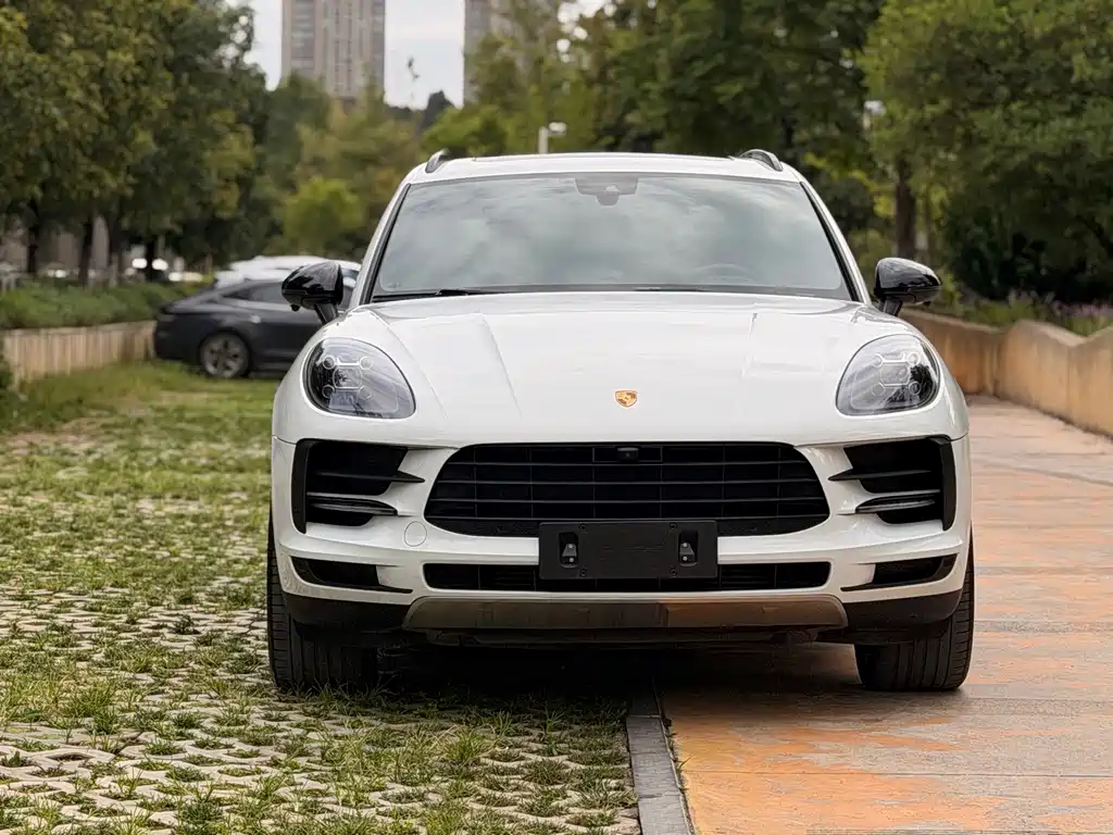Porsche Macan — фото 8