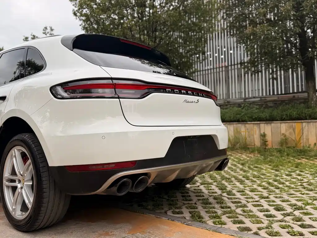 Porsche Macan — фото 10