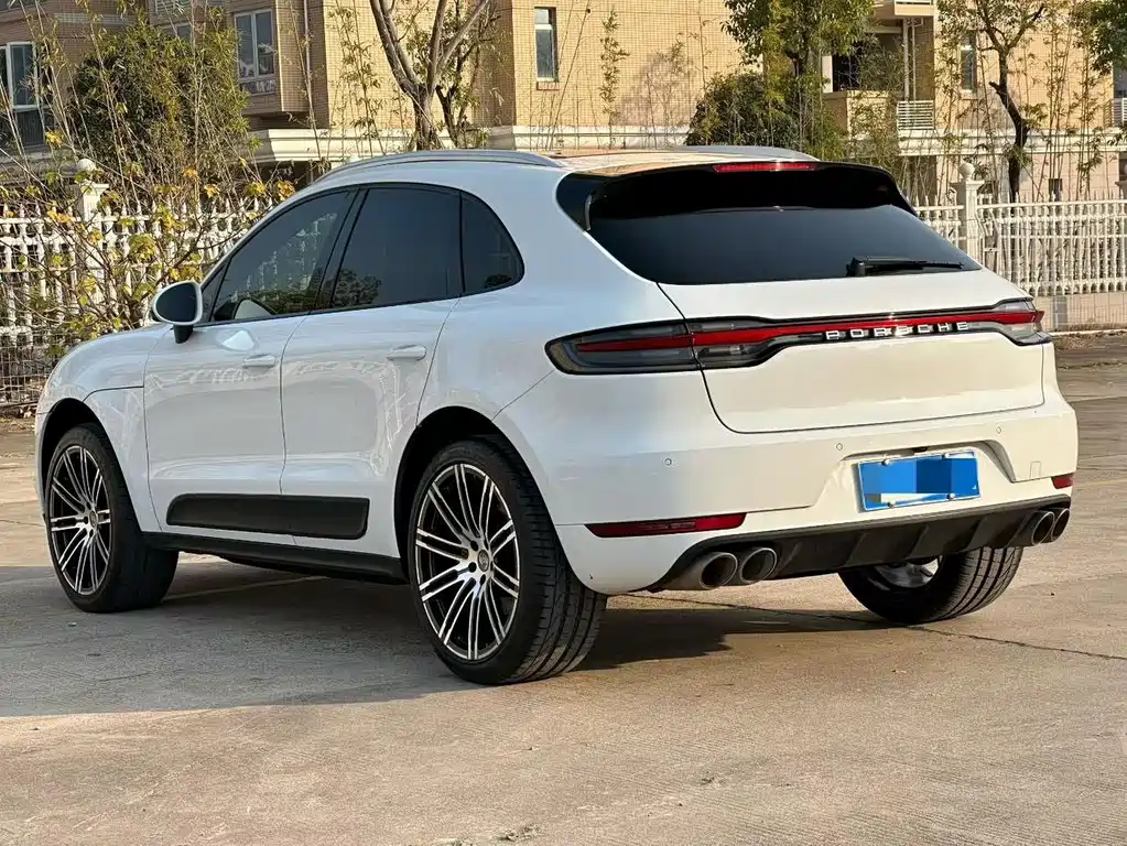 Porsche Macan — фото 7