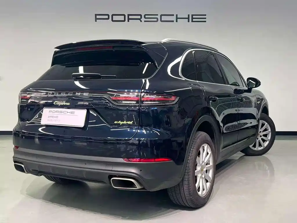 Porsche Cayenne Hybrid — фото 5