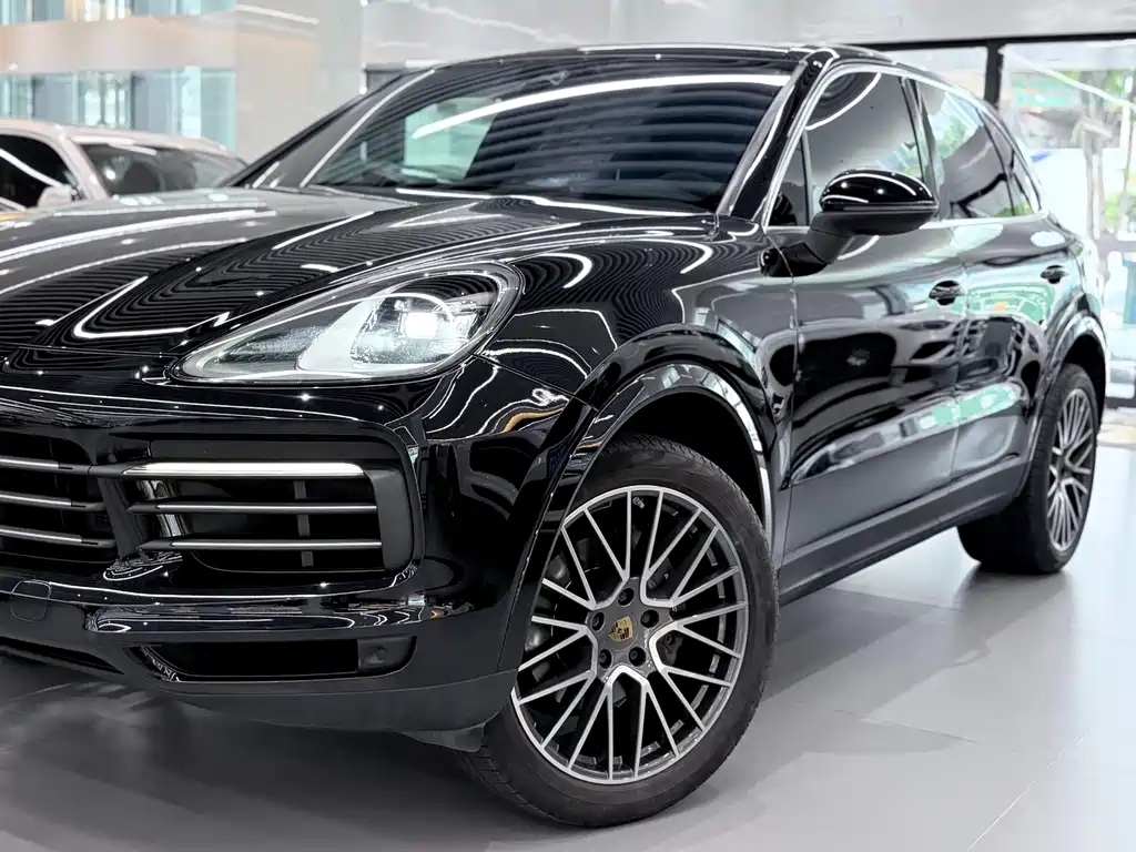 Porsche Cayenne — фото 14