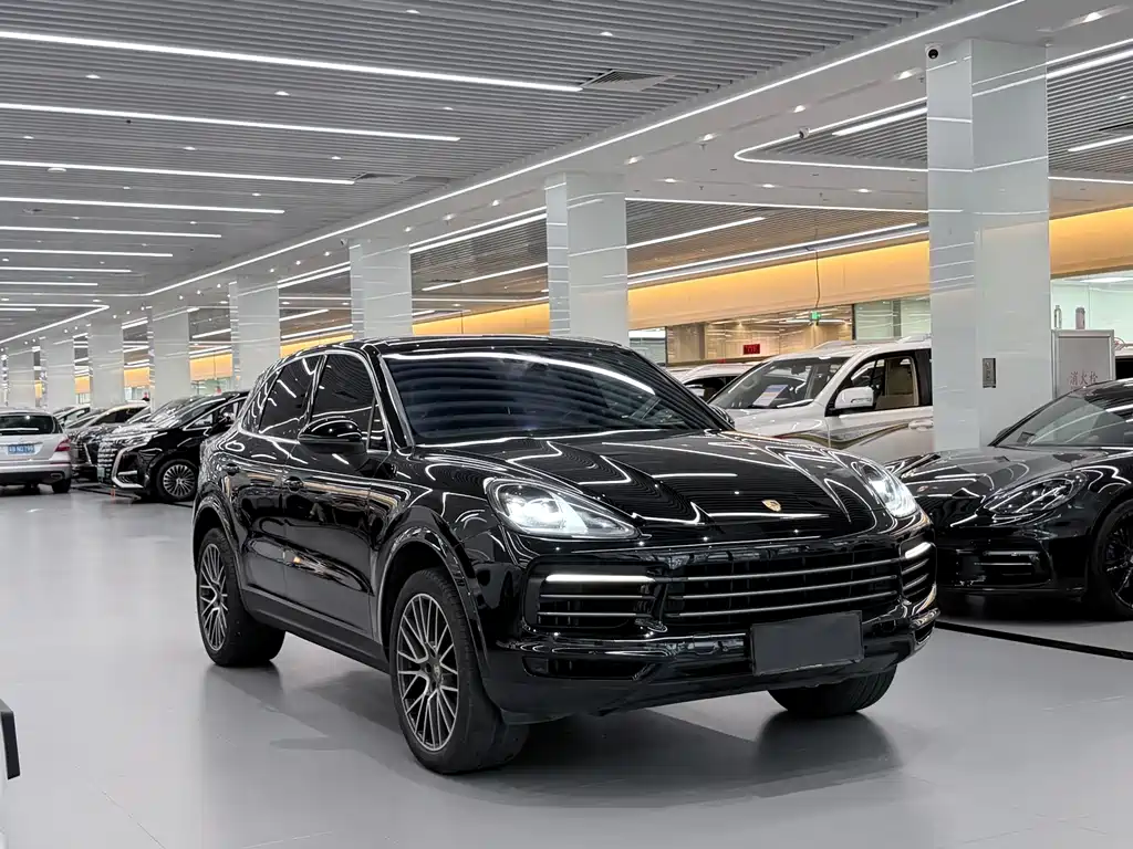 Porsche Cayenne — фото 3