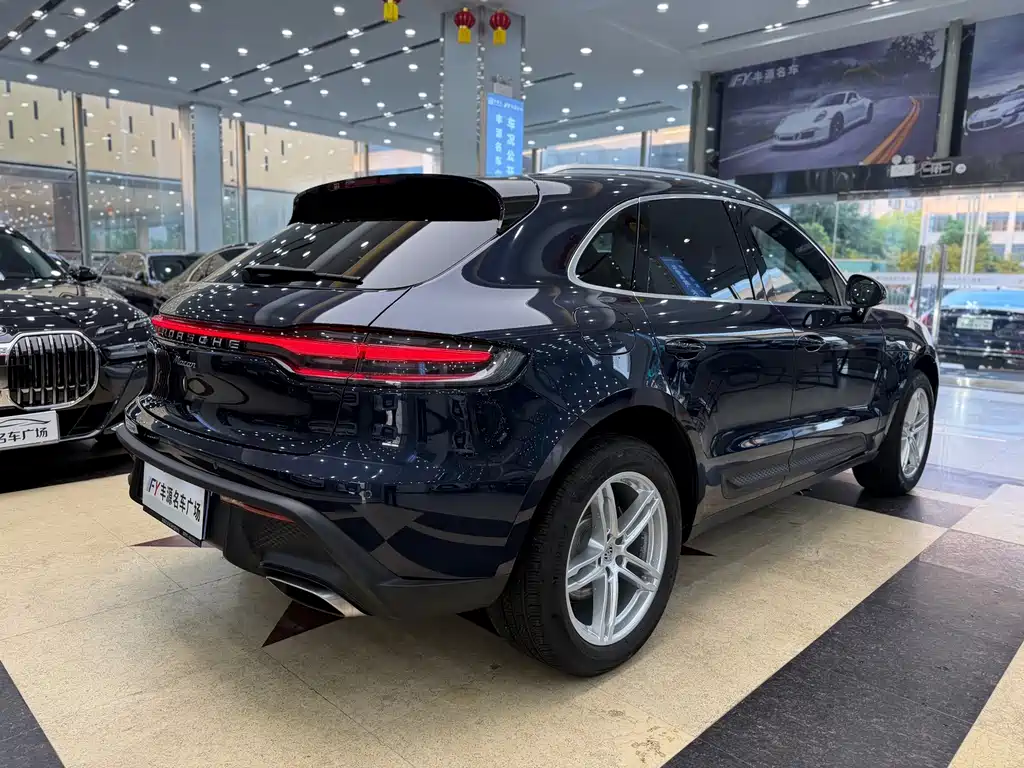 Porsche Macan — фото 29