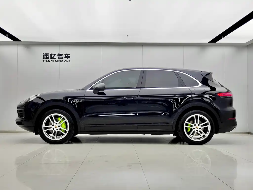 Porsche Cayenne Hybrid — фото 4