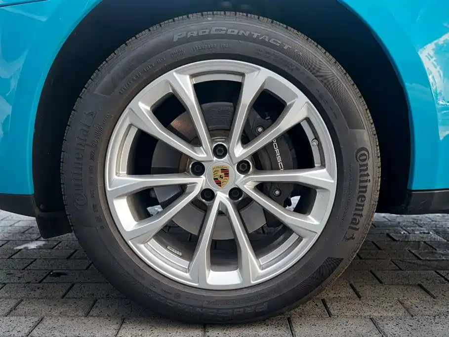 Porsche Macan — фото 16
