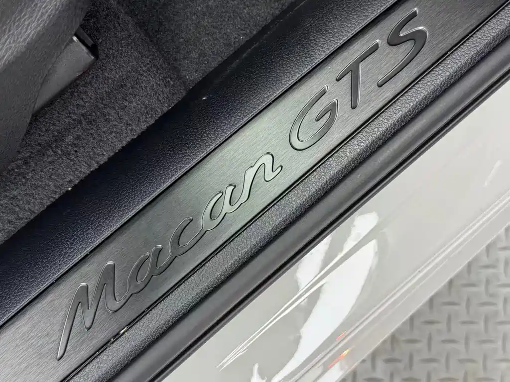 Porsche Macan — фото 10