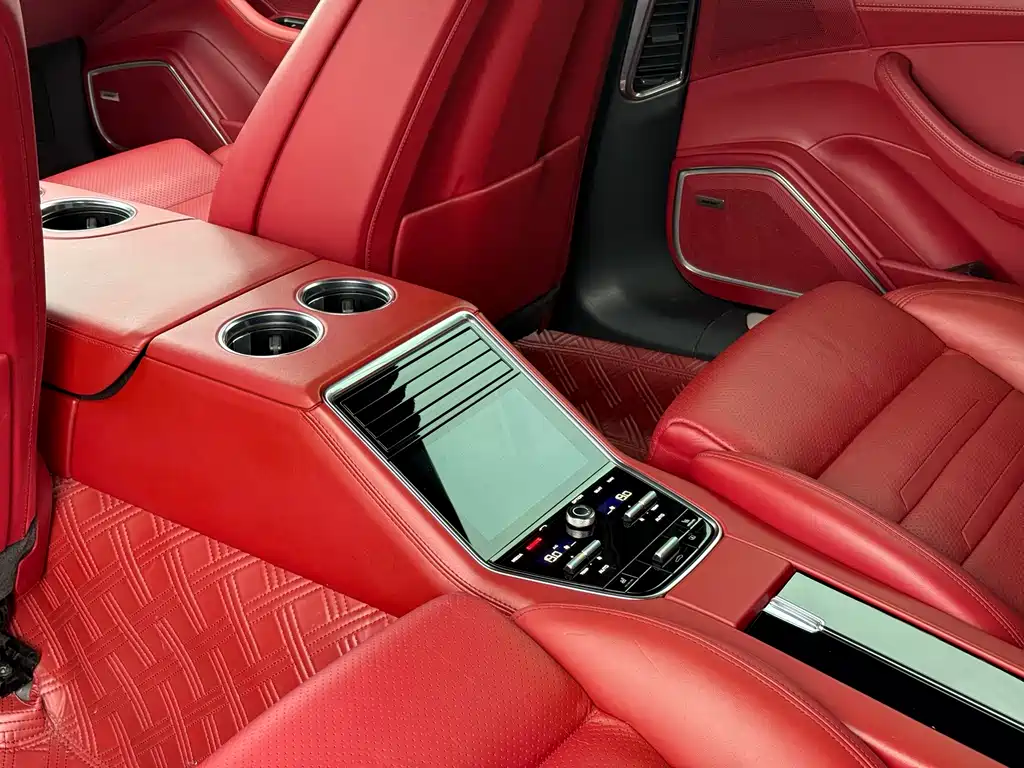 Porsche Panamera — фото 16