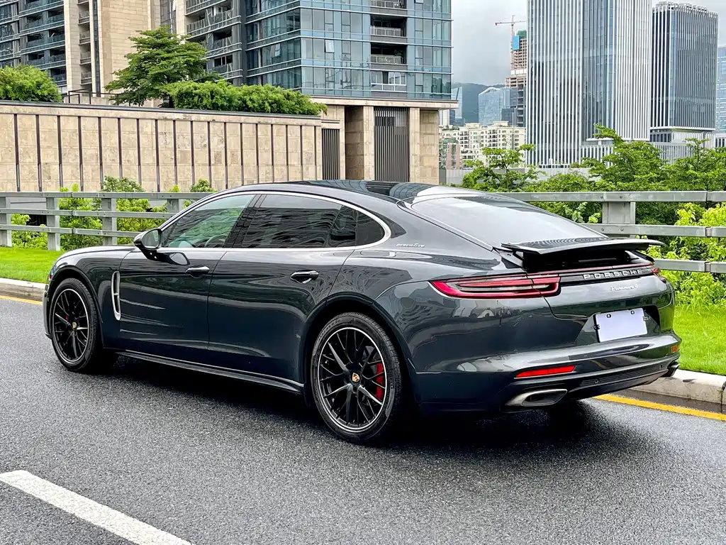 Porsche Panamera — фото 4